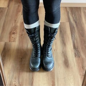 Dr Marten Triumph boots